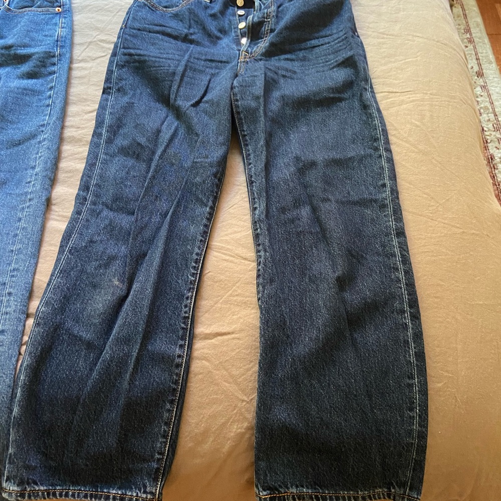 Levi’s Premium Ribcage Straight Jeans in Sz 27